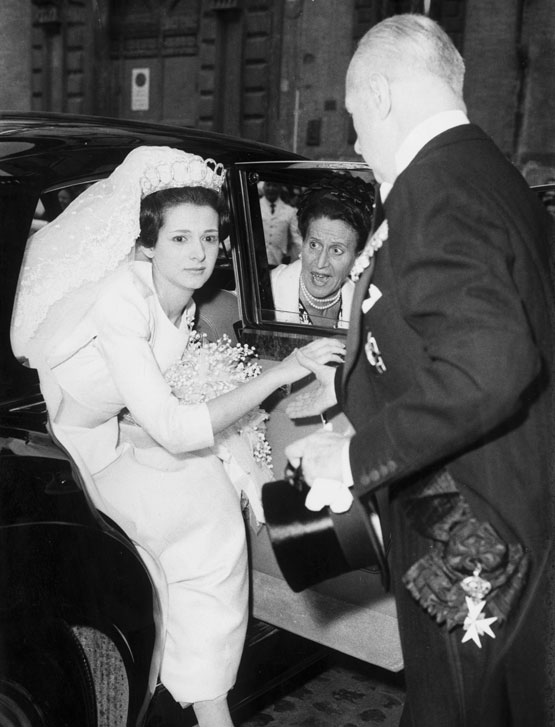 La principessa Olimpia Torlonia nel giorno delle sue nozze con Paul Annick Weller (Archivio Farabola)